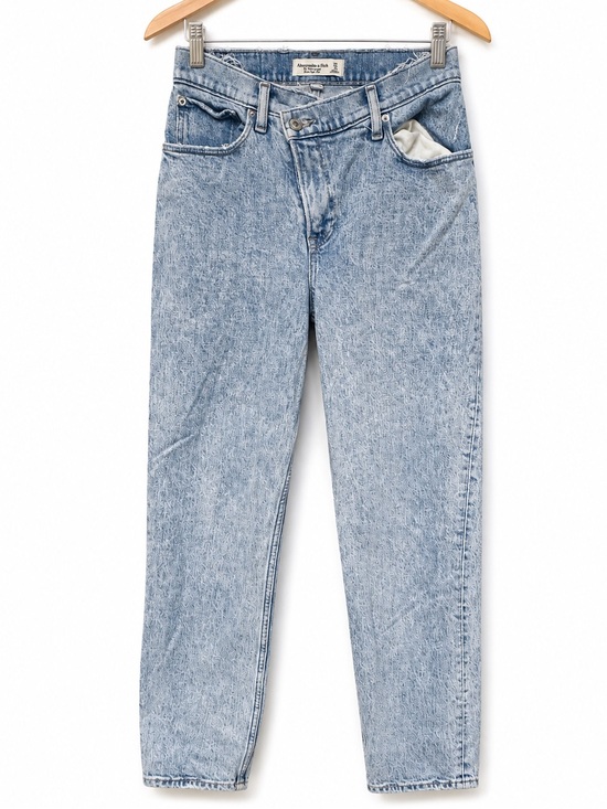 Abercrombie & Fitch Denim - Abercrombie & Fitch Curve Love 90s Straight Ultra High Rise Criss Cross Jeans 27